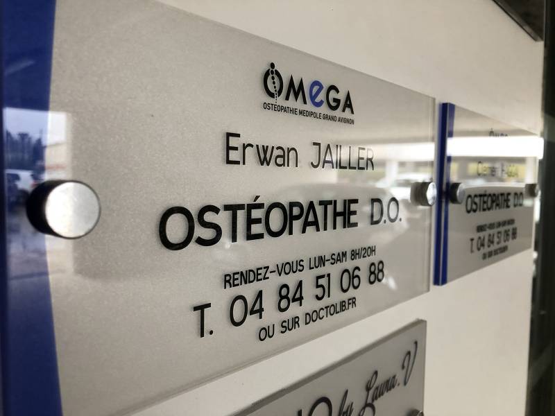 Plaque imprimée en UV